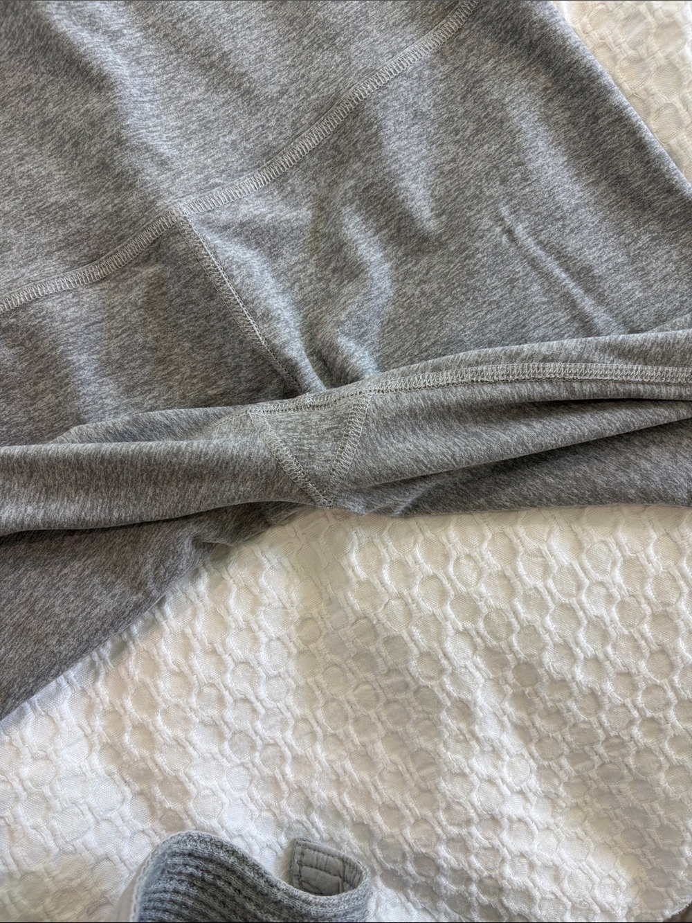 Beyond Yoga - Cropped Tank & High-Waist capri Leggings - Picture 5 of 8